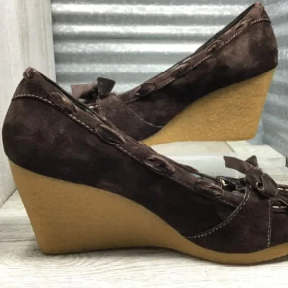 BC Footwear Brown Suede Wedge Moccasin Heels Size 9 - Picture 4 of 6